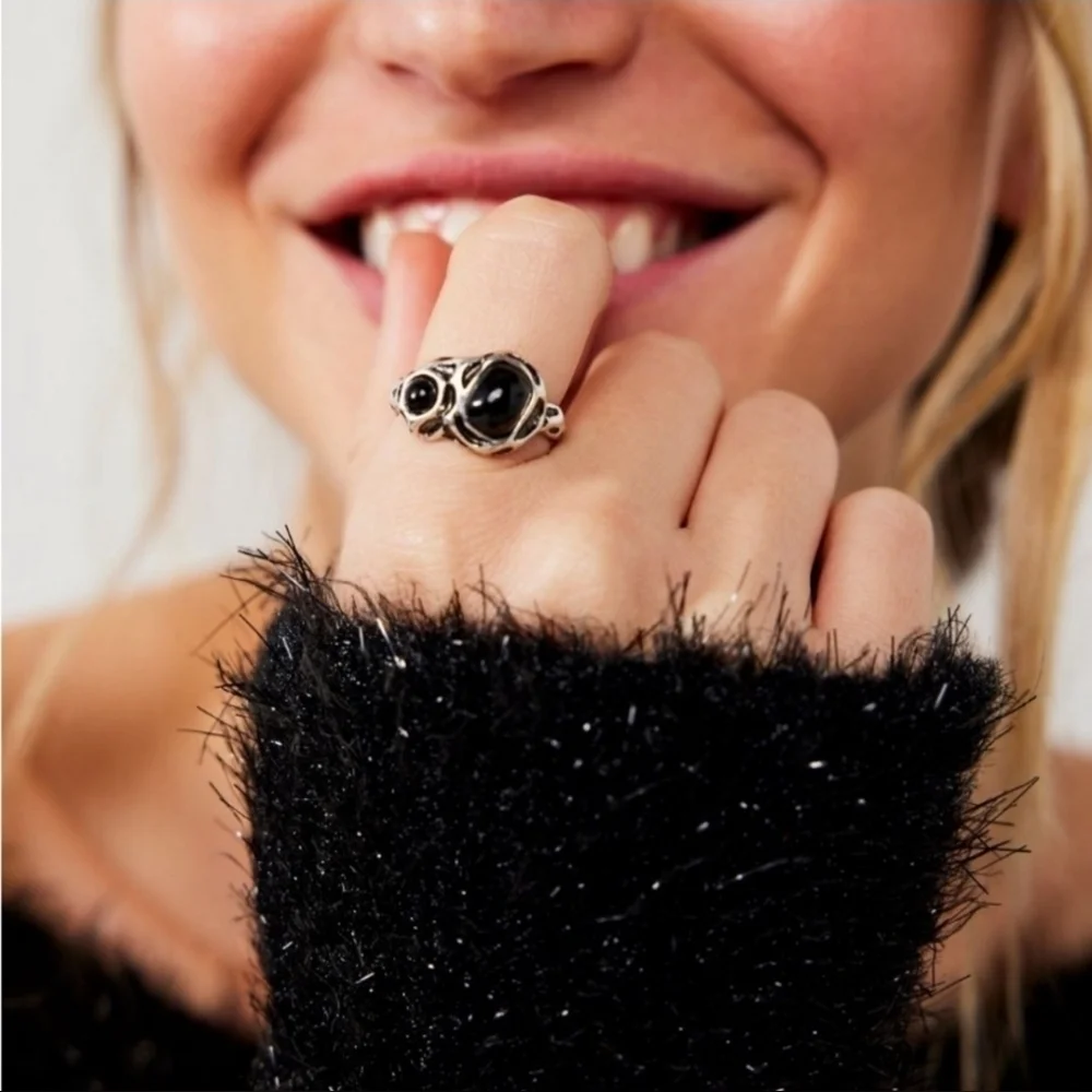 NWT!!  Free People, Gloria Ring, in Onyx size 7